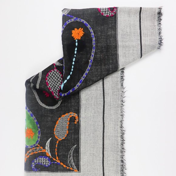 Veena Paul Designs Woolen Shawls